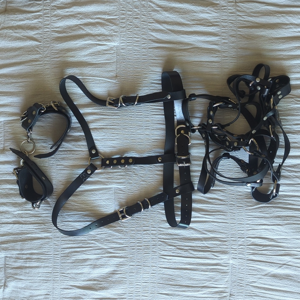 Mariemur Marilyn Leather Harness Garter Cuffs